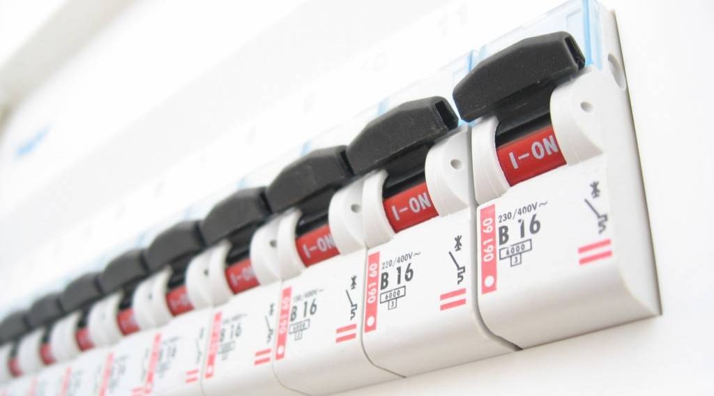 ¿Qué es un magnetotérmico y para qué sirve?